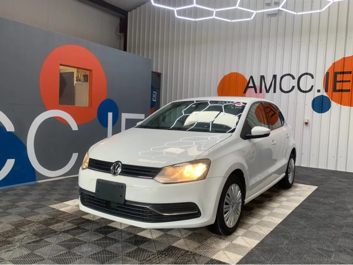 Volkswagen Polo TSI COMFORT LINE / 80k KMs / Rever - Image 3