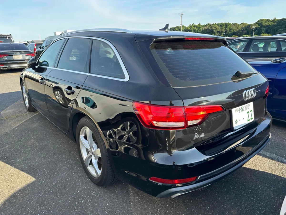 Audi A4 AVANT 35TFSI SPORT ASSISTANCE PACKAGE *Com - Image 2