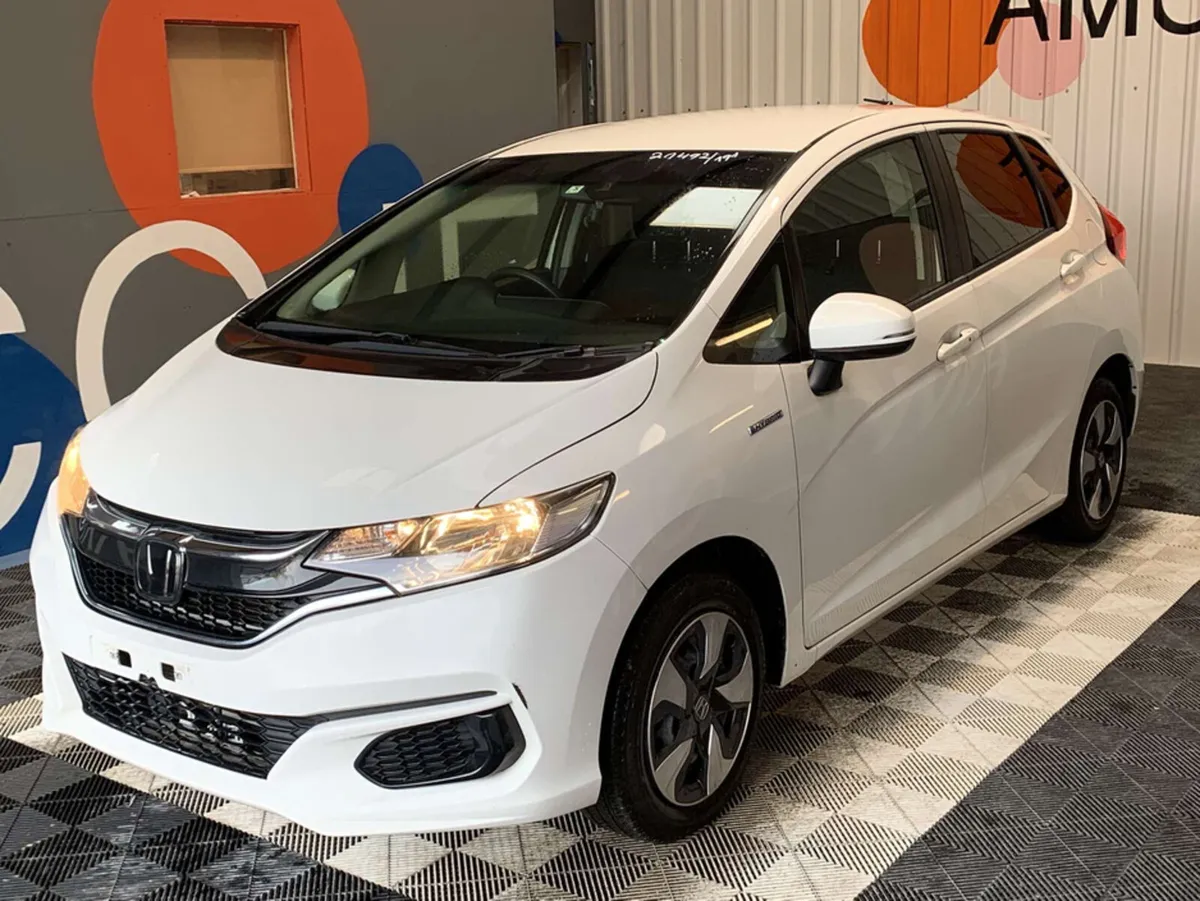 Honda Fit Honda Fit 1.5 Hybrid / Cruise Control / - Image 3