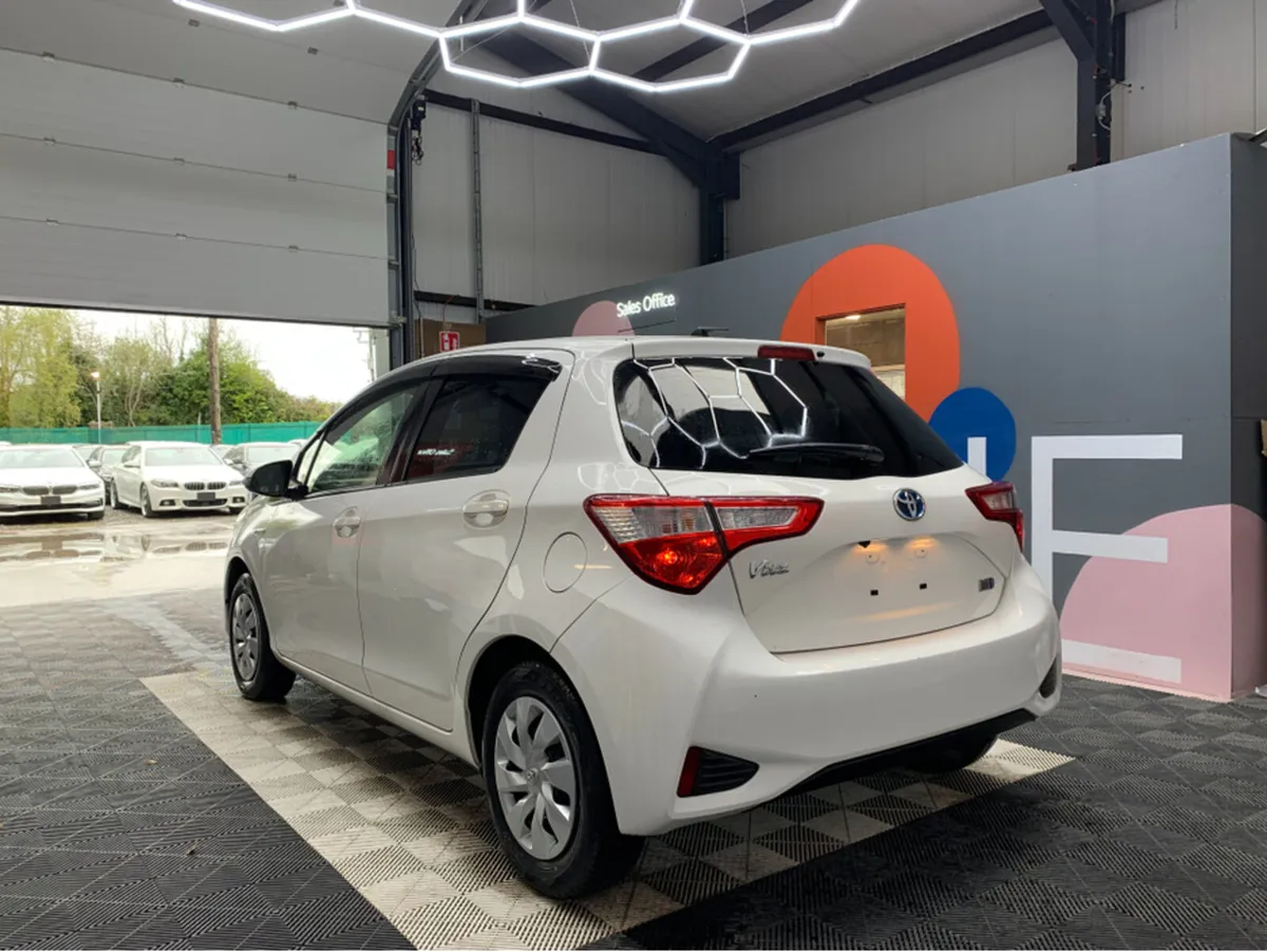 Toyota Vitz 1.5 HYBRID / 98k KMs / Reverse Camera - Image 4