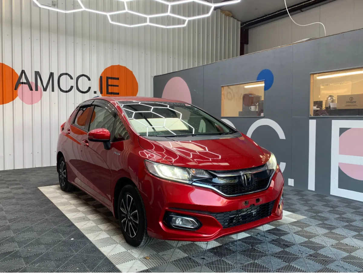 Honda Fit 1.5 HYBRID / 80k KMs / Adaptive Cruise, - Image 1