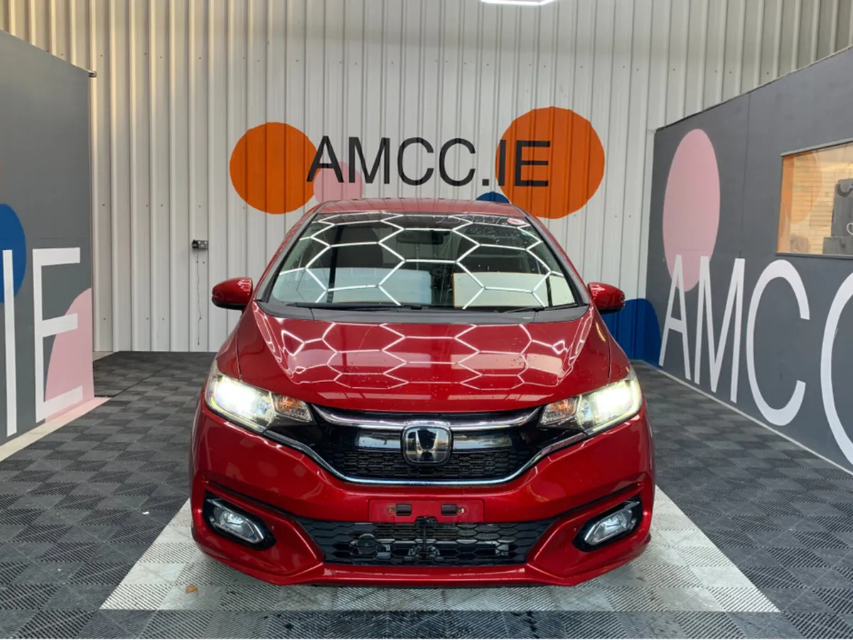 Honda Fit 1.5 HYBRID / 80k KMs / Adaptive Cruise, - Image 2