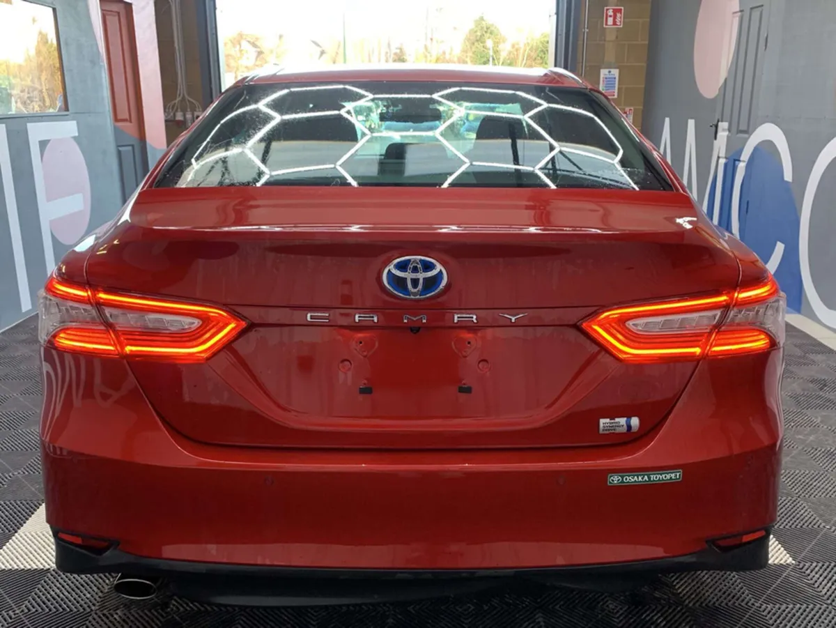 Toyota Camry Toyota Camry 2.5 Hybrid / 39k KMS / C - Image 4