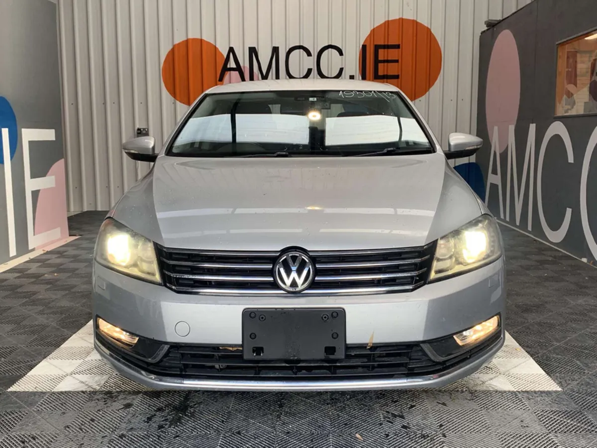Volkswagen Passat Passat Saloon TSI Comfort Line / - Image 2