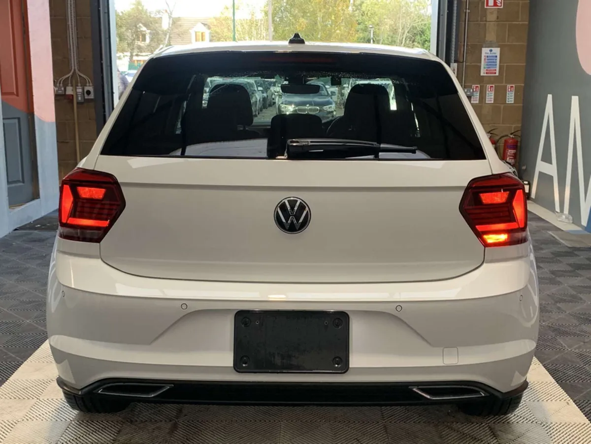 Volkswagen Polo VW Polo R Line Automatic / Only 7k - Image 4