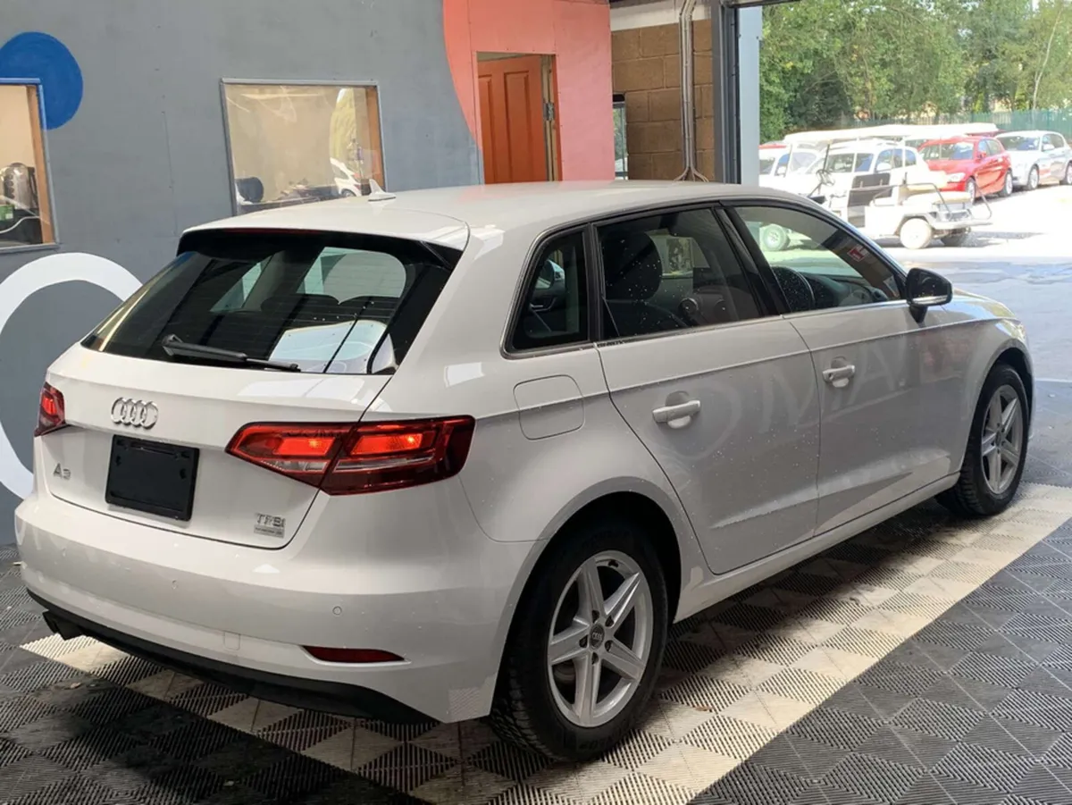 Audi A3 Audi A3 Automatic Sportback 1.4 TFSI / Rev - Image 3