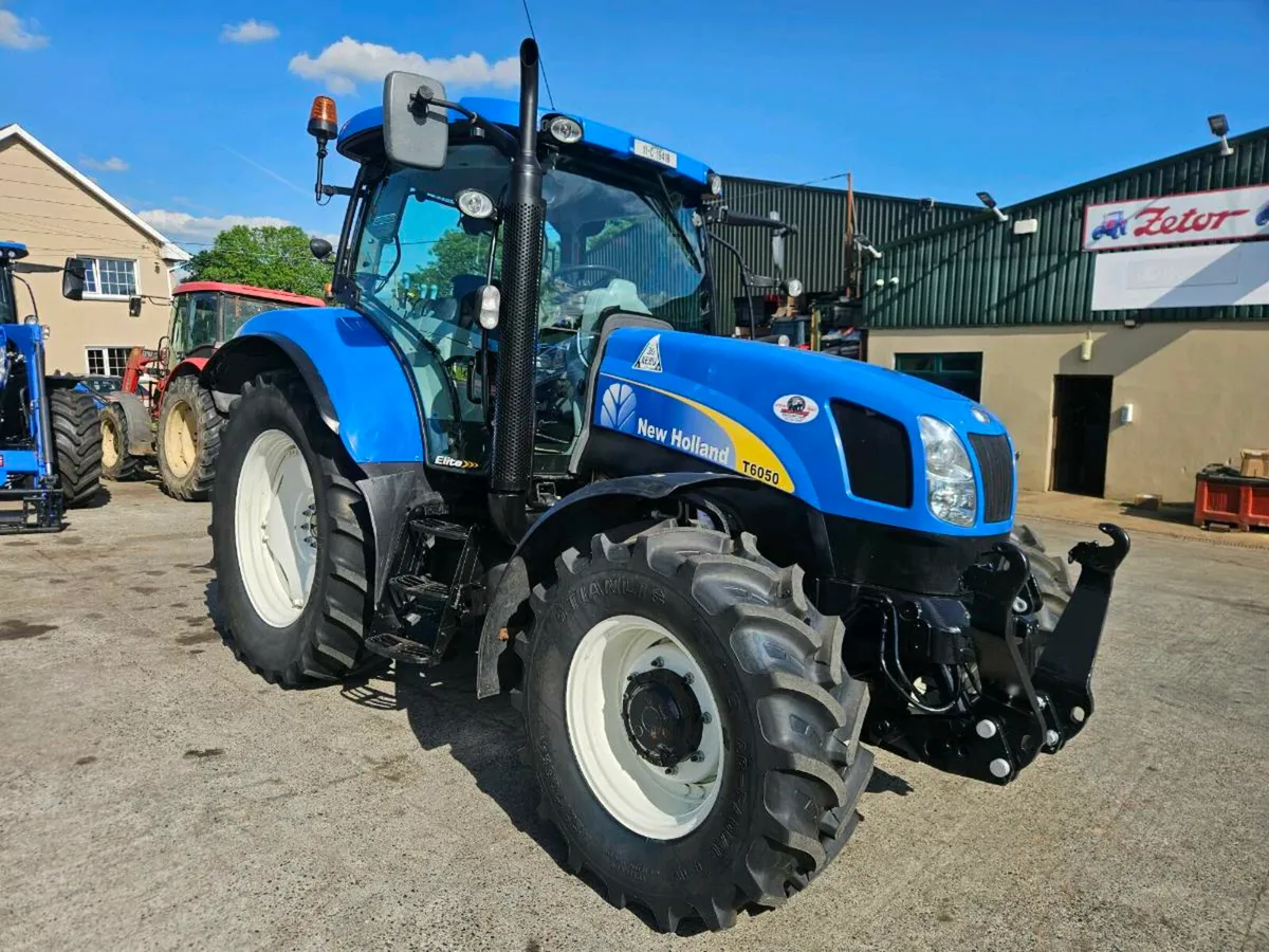 New Holland T6050 ELITE 2011 - Image 1