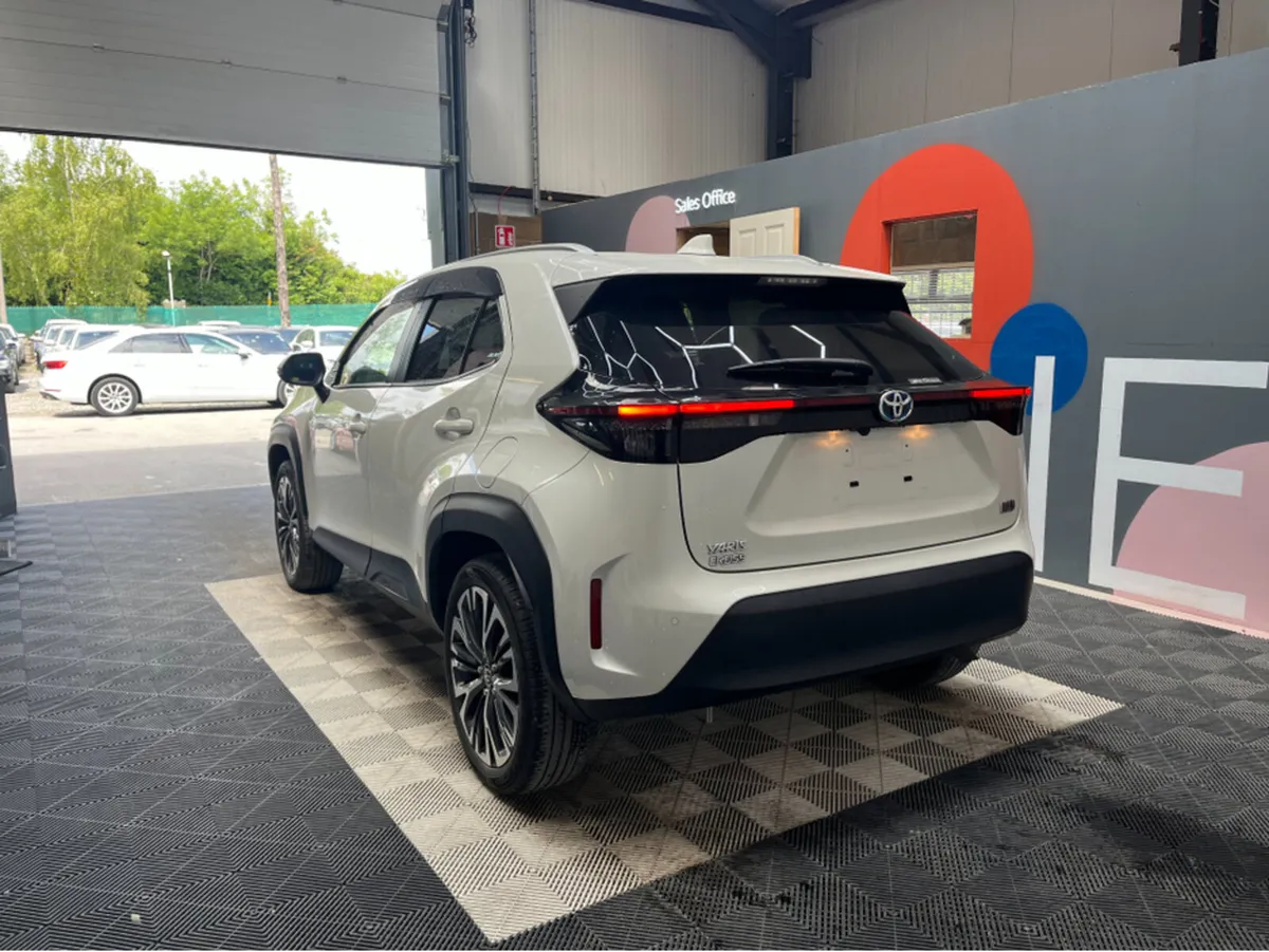 Toyota Yaris Cross 1.5 HYBRID / 87k KMs / REVERSE - Image 4