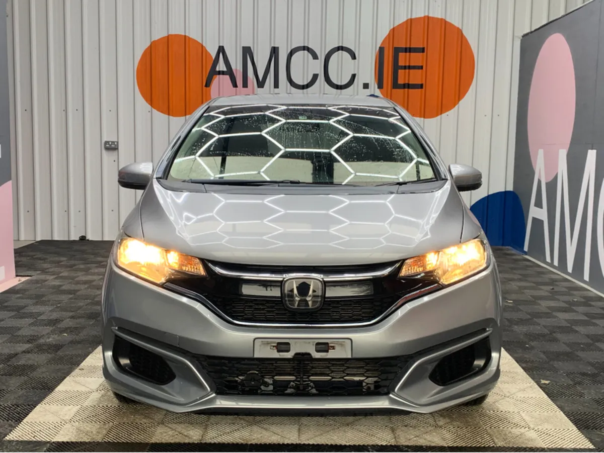 Honda Fit 1.5 HYBRID / 71k KMs / Automatic / Adapt - Image 2