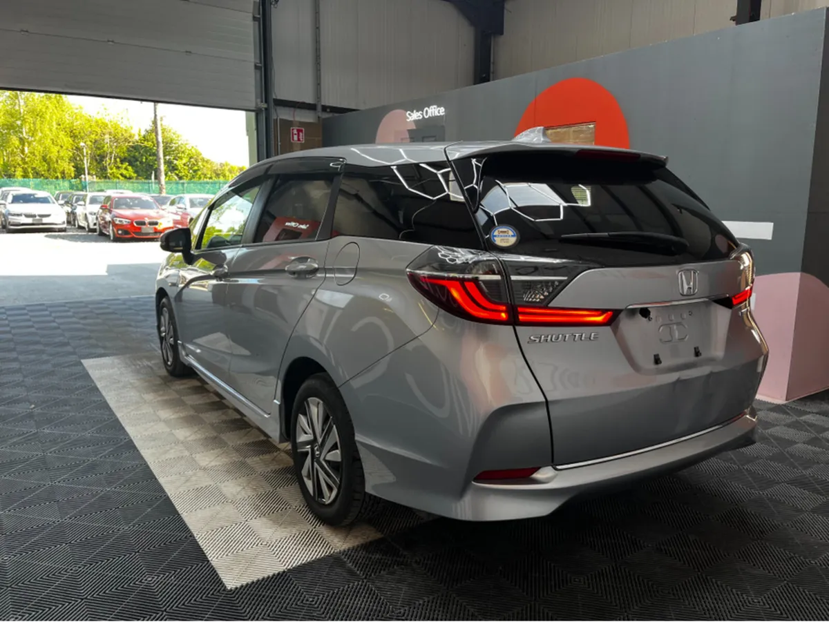 Honda Shuttle 1.5 HYBRID / 96k KMs / ADAPTIVE CRUI - Image 4