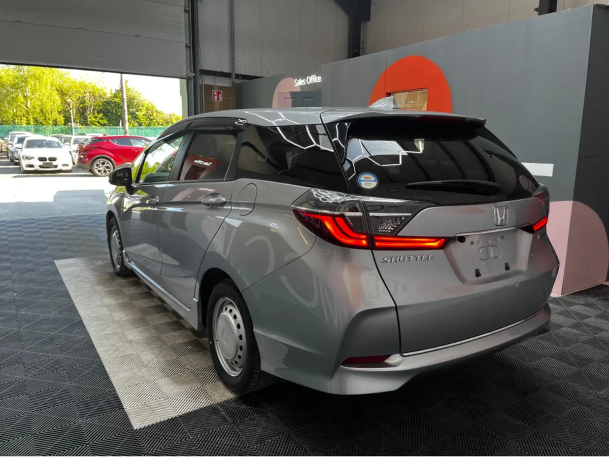 Honda Shuttle 1.5 HYBRID / 61k KMs / ADAPTIVE CRUI - Image 4