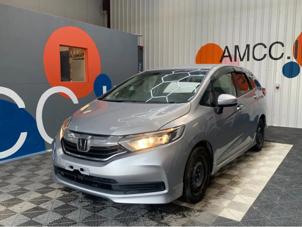 Honda Shuttle HONDA SHUTTLE 1.5 HYBRID / 50k KMs / - Image 3