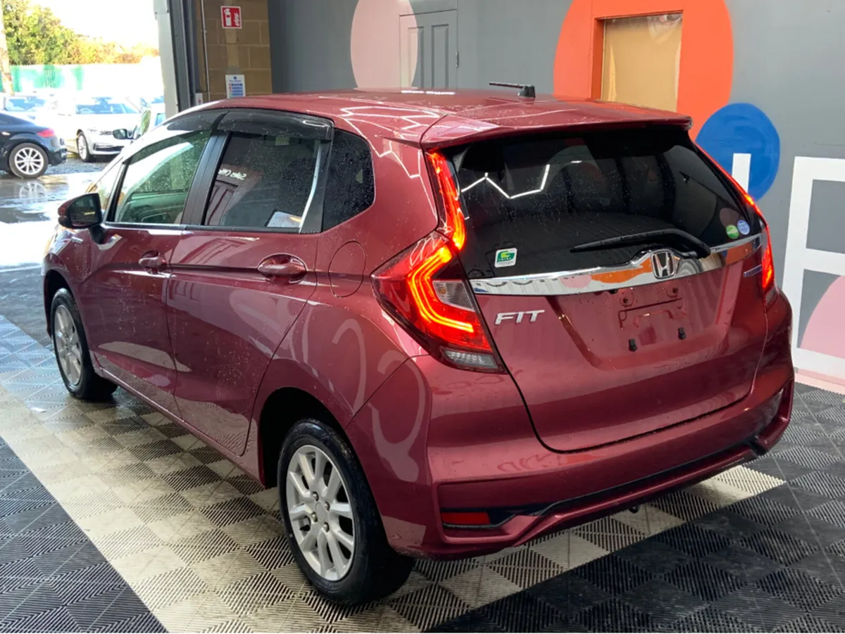 Honda Fit Honda Fit 1.5 Hybrid / 51k KMS / Honda S - Image 4