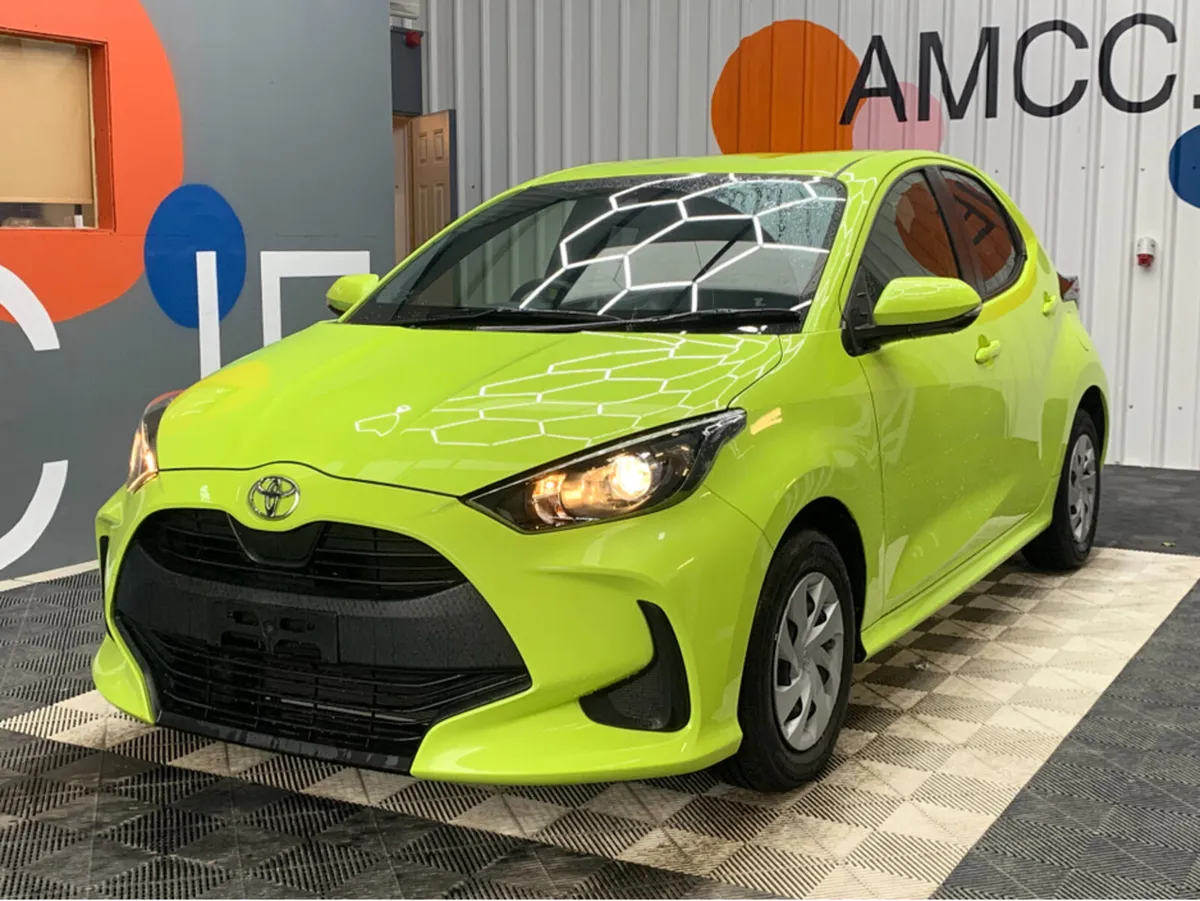 Toyota Yaris G 1.0 Petrol/ 17k KMs / Reverse Camer - Image 3