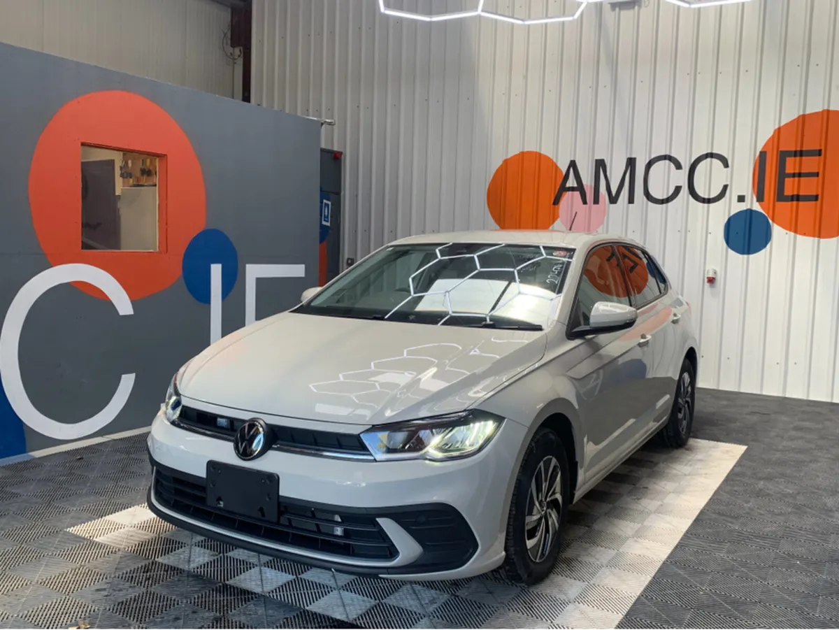 Volkswagen Polo TSI ACTIVE / 9k KMs / 1.0 Petrol / - Image 3