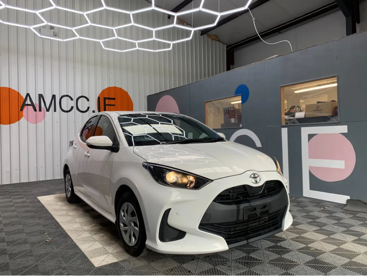 Toyota Yaris 1.0 PETROL AUTOMATIC / 94k KMs / Reve - Image 1