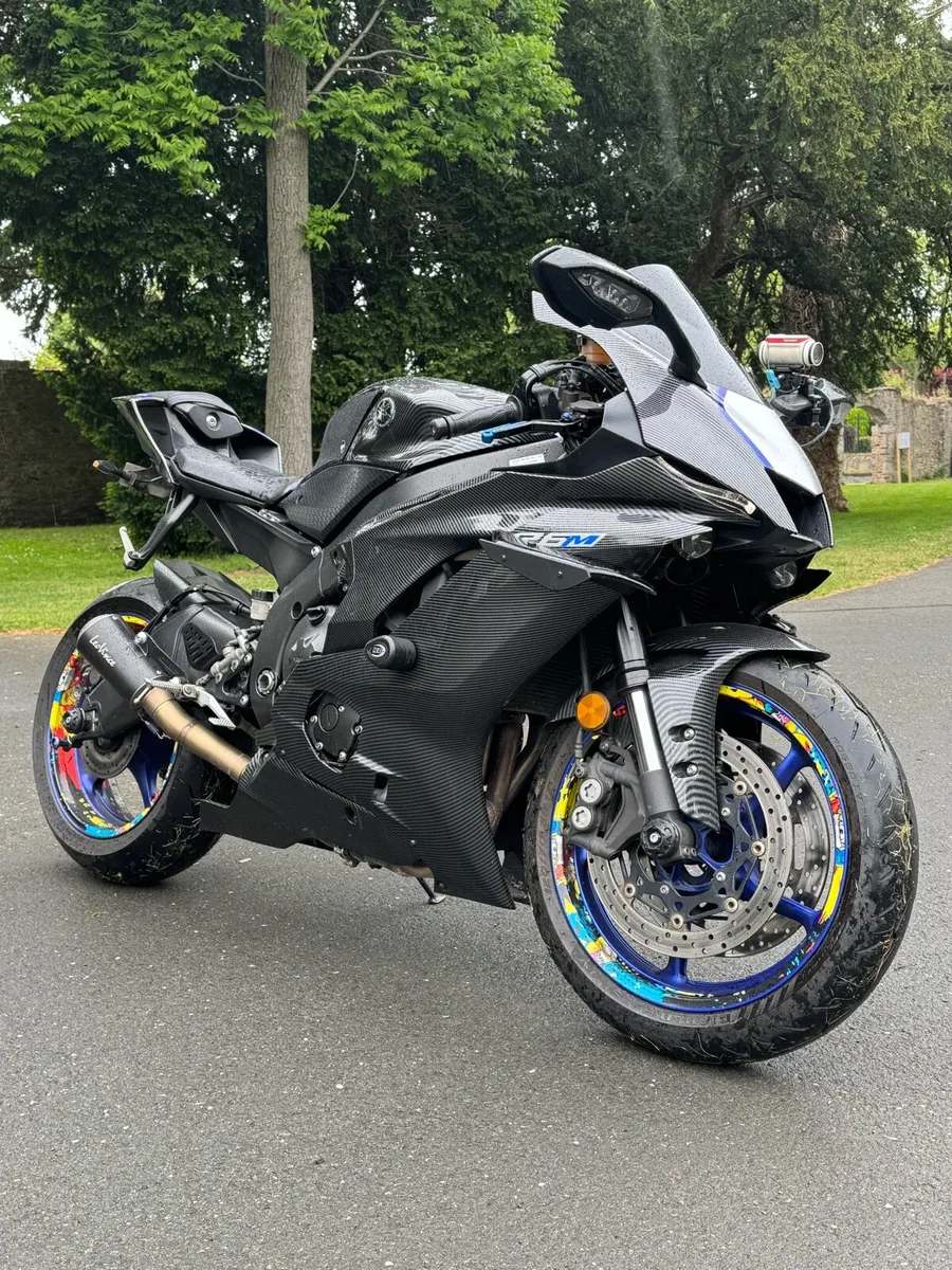 Yamaha R6 - Image 3