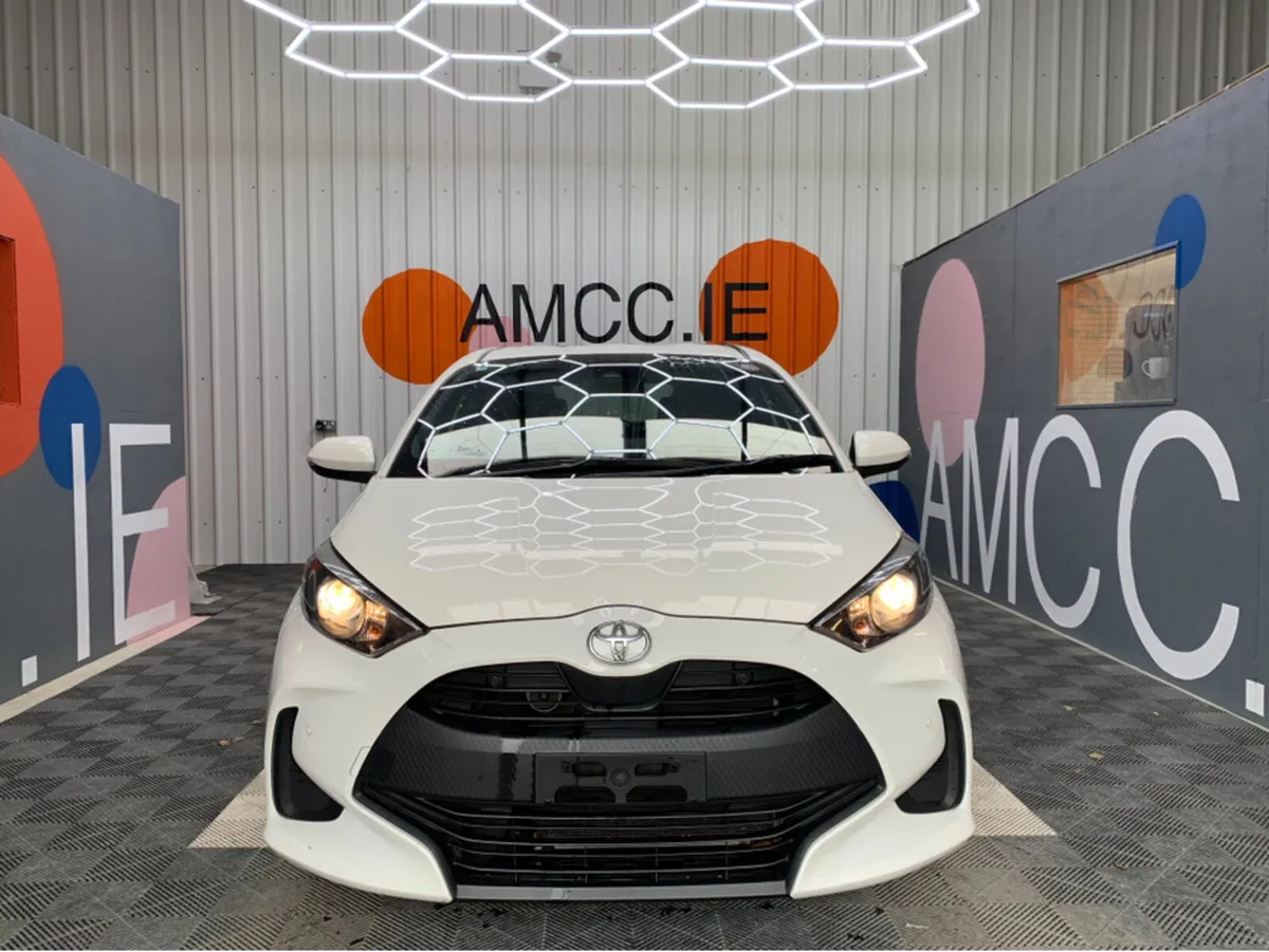 Toyota Yaris 1.0 PETROL AUTOMATIC / 94k KMs / Reve - Image 2