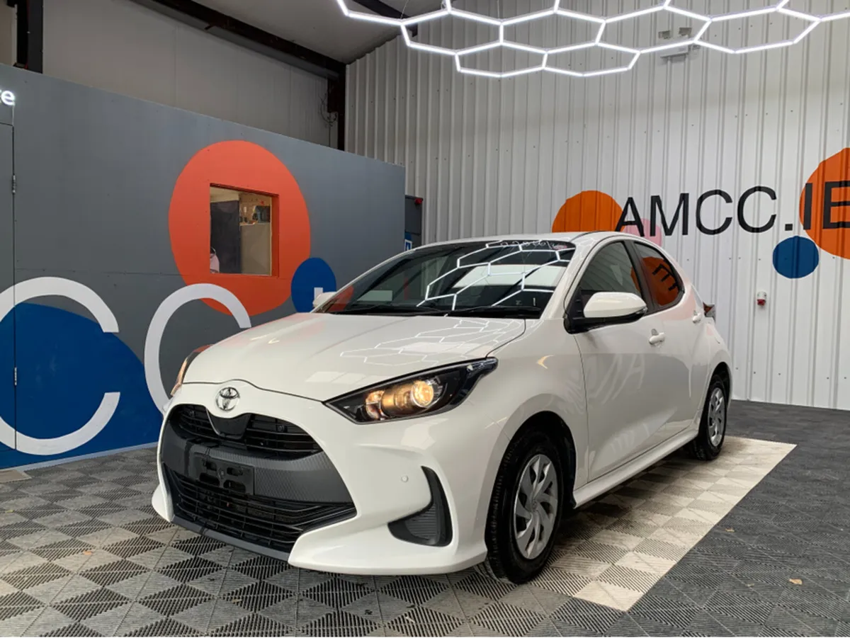 Toyota Yaris 1.0 PETROL AUTOMATIC / 94k KMs / Reve - Image 3