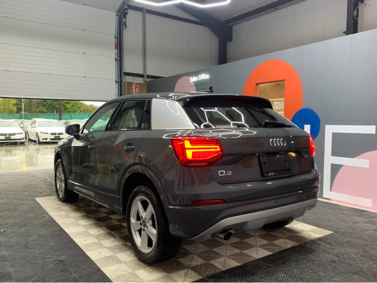 Audi Q2 30 TFSI SPORT / 38k KMs / Heated Seats, Ad - Image 4