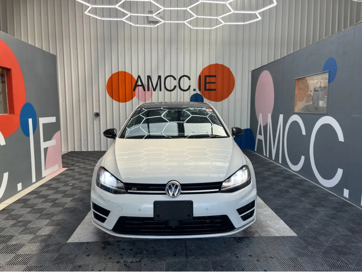 Volkswagen Golf GOLF R / 111k KMs / HEATED SEATS , - Image 2