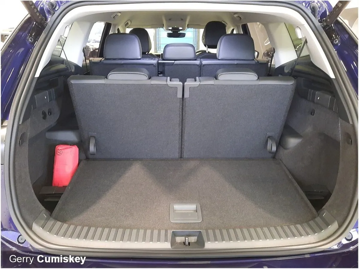 Volkswagen Tayron Life 2.0 TDI 150HP DSG - Image 2