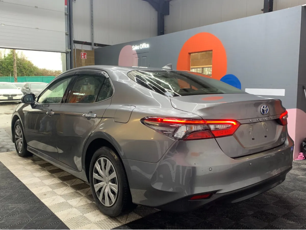 Toyota Camry AUTOMATIC 212 CAMRY / 128k KMs / Crui - Image 4