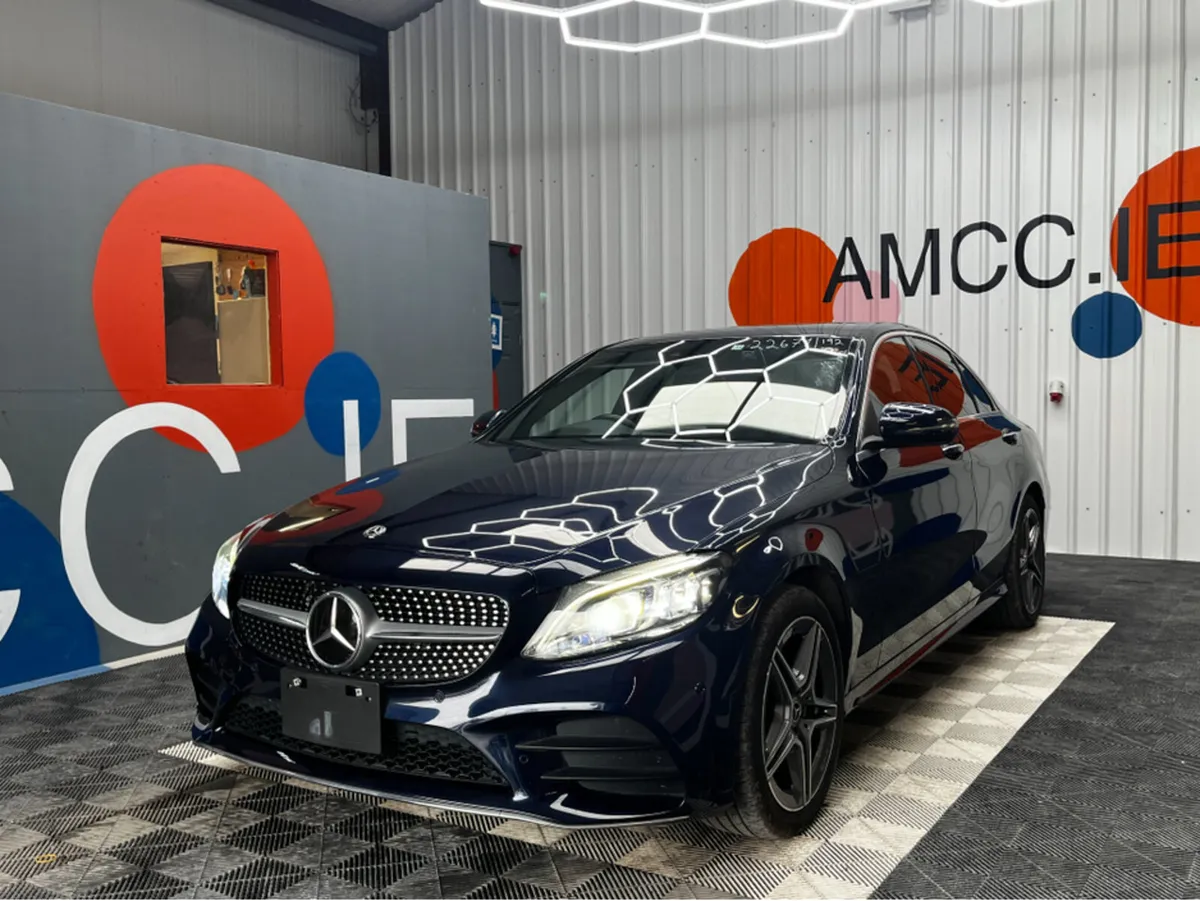 Mercedes-Benz C-Class C220D AUTOMATIC / 68k KMs / - Image 3