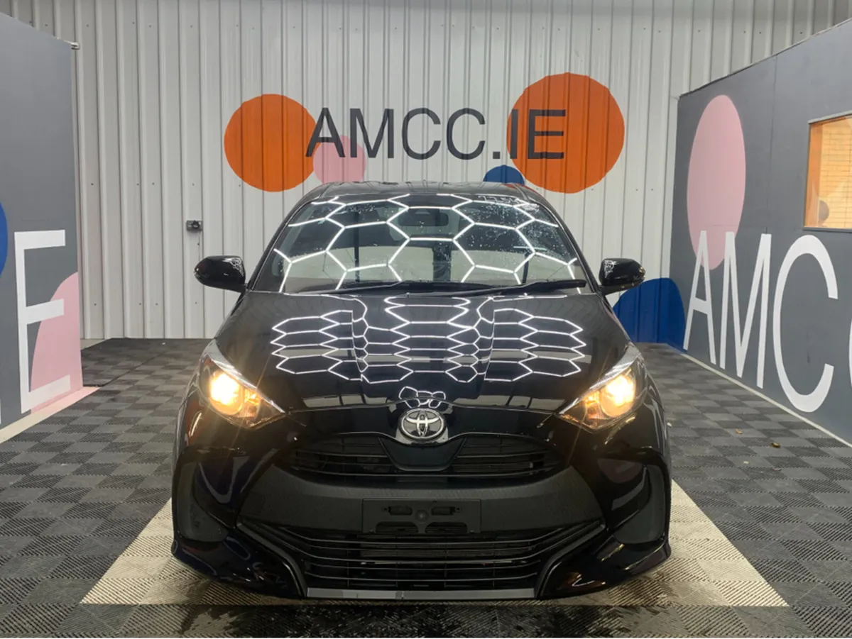 Toyota Yaris 1.0 PETROL / 47k KMs / Automatic / Re - Image 2