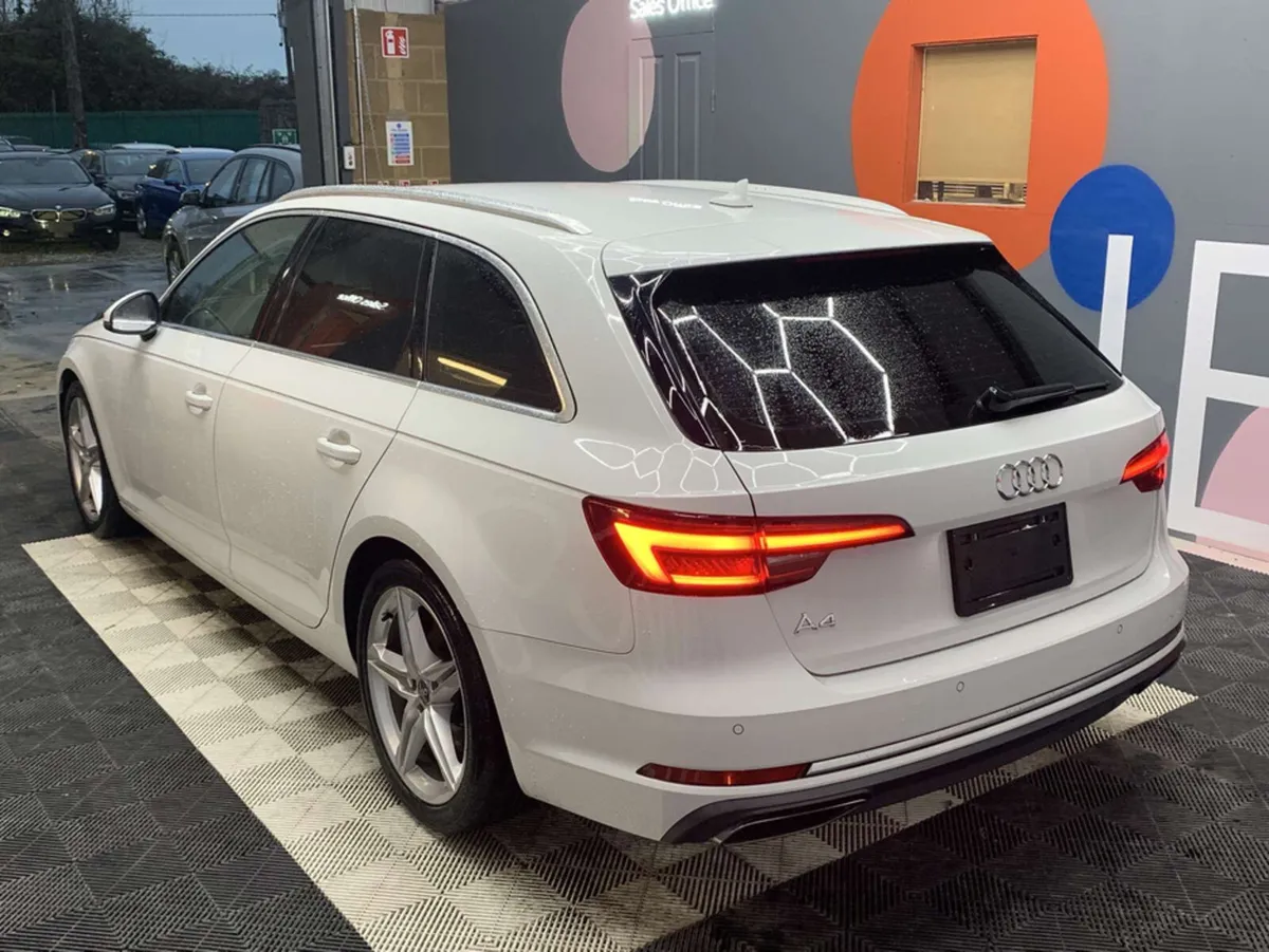 Audi A4 Audi A4 Avant Automatic 1.4 TFSI / Heated - Image 4