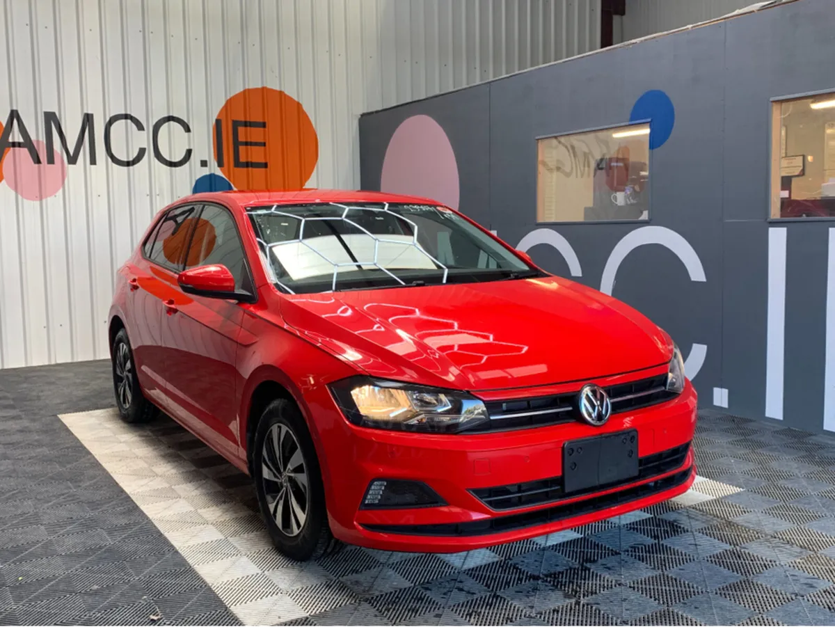 Volkswagen Polo TSI COMFORT LINE / 8k KMs / Automa - Image 1