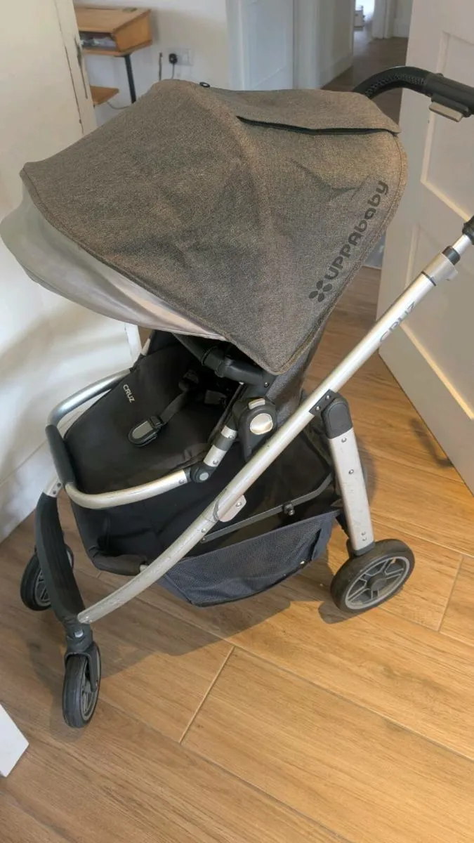 Uppa Baby Cruz Full Travel System - Image 1