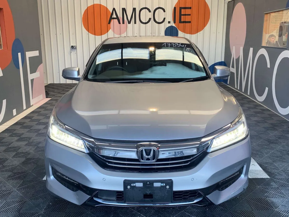Honda Accord Honda Accord 2.0 Hybrid / Only 13k KM - Image 2