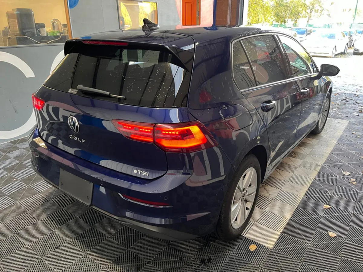Volkswagen Golf Golf eTSI 1.0 Automatic - Only 13k - Image 2