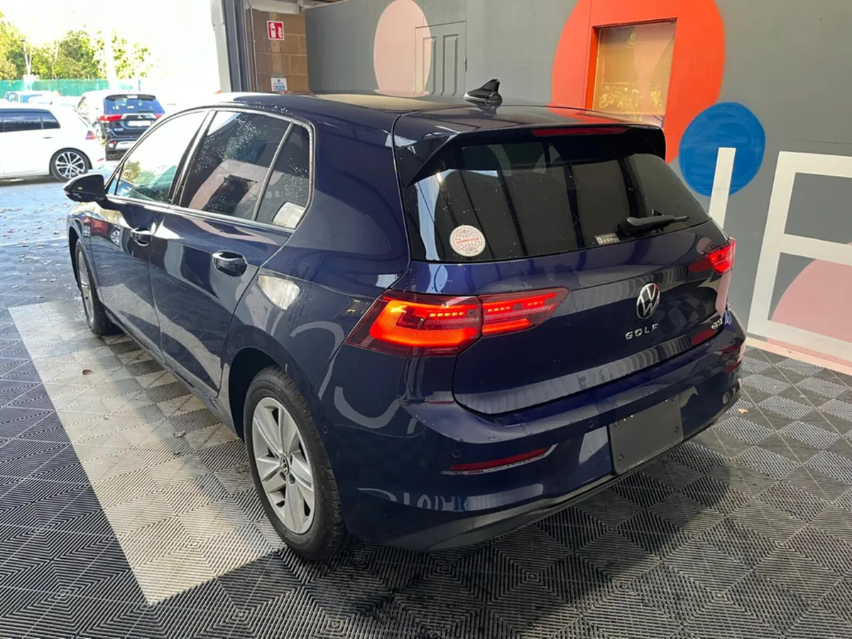 Volkswagen Golf Golf eTSI 1.0 Automatic - Only 13k - Image 3