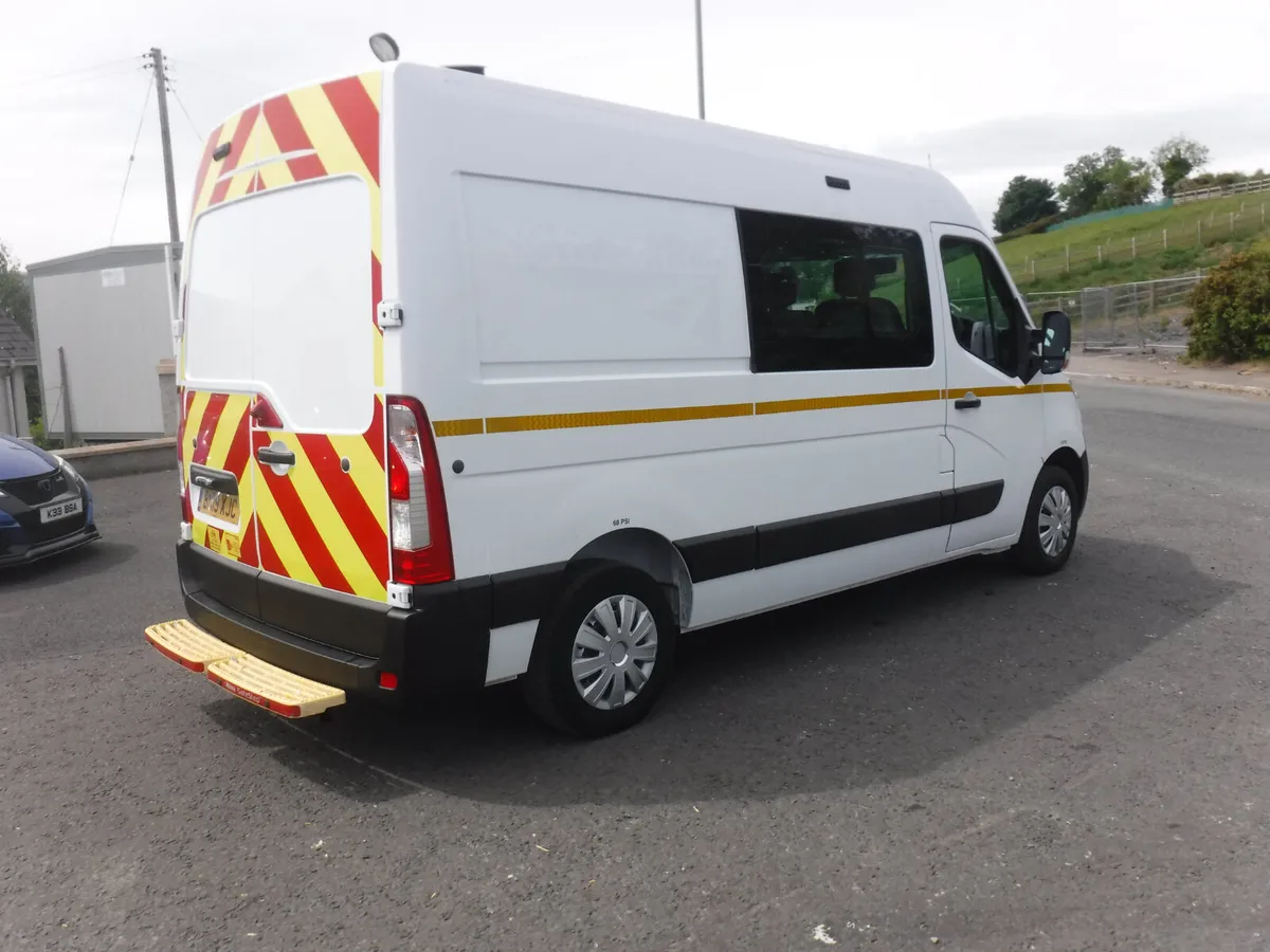 Vauxhall Movano mwb 2019 Mess Van rear seats. - Image 3