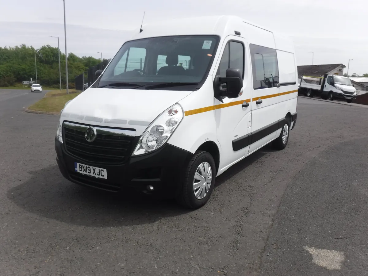 Vauxhall Movano mwb 2019 Mess Van rear seats. - Image 1