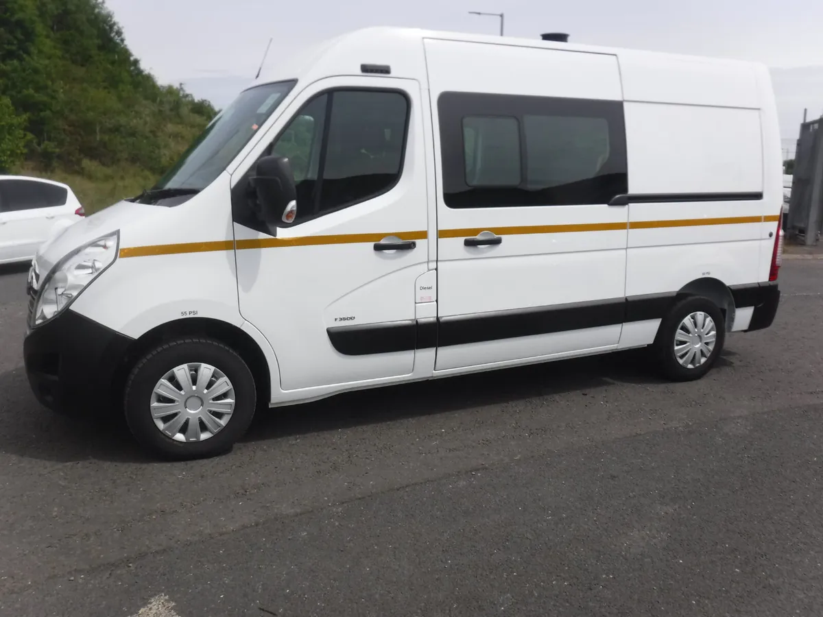 Vauxhall Movano mwb 2019 Mess Van rear seats. - Image 4