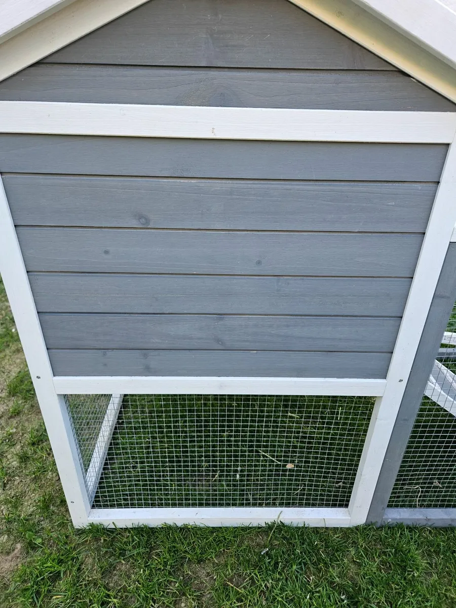 Rabbit house - Image 2
