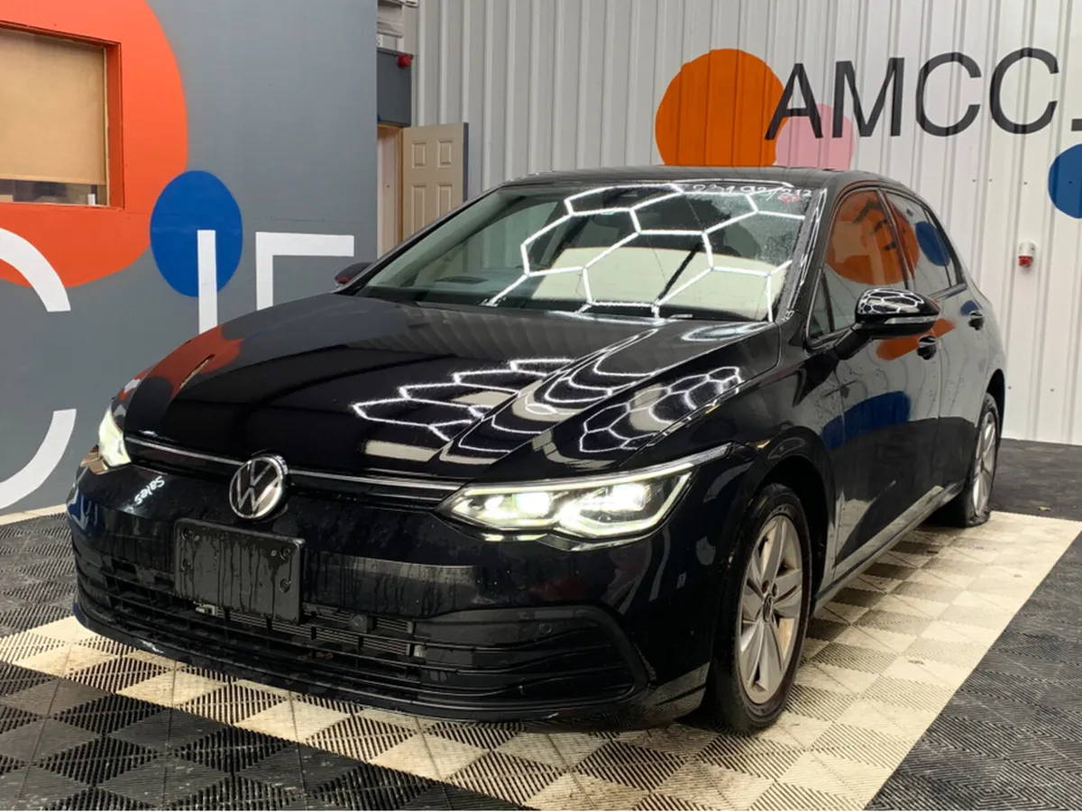 Volkswagen Golf ETSI / 45k KMs / Reverse Camera & - Image 3