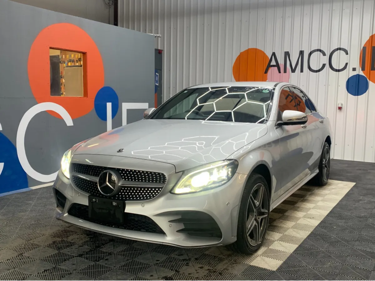 Mercedes-Benz C-Class C200 AMG LINE AUTOMATIC / 78 - Image 3