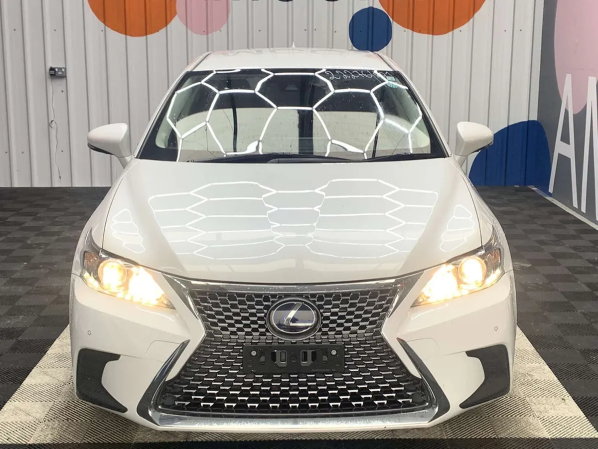 Lexus CT ONLY €23950! Lexus CT200h 1.8 Hybrid / He - Image 2