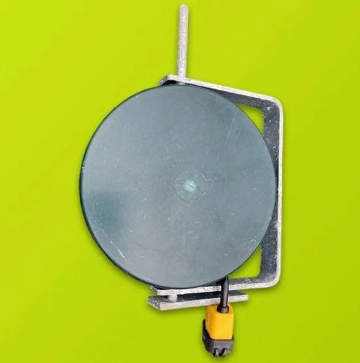 OIL TANK LOCK WITH PADLOCK