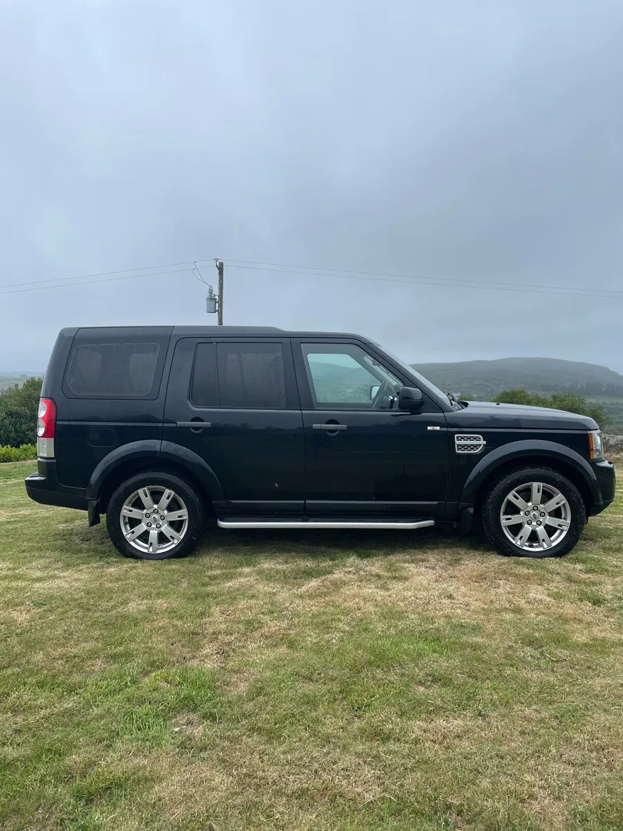 Land Rover Discovery 4 - Image 2