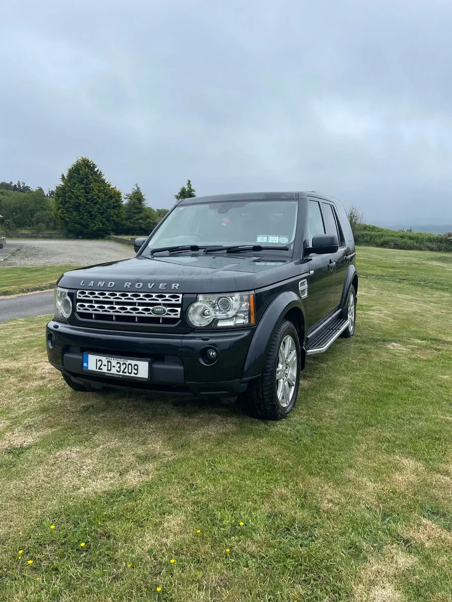 Land Rover Discovery 4 - Image 1