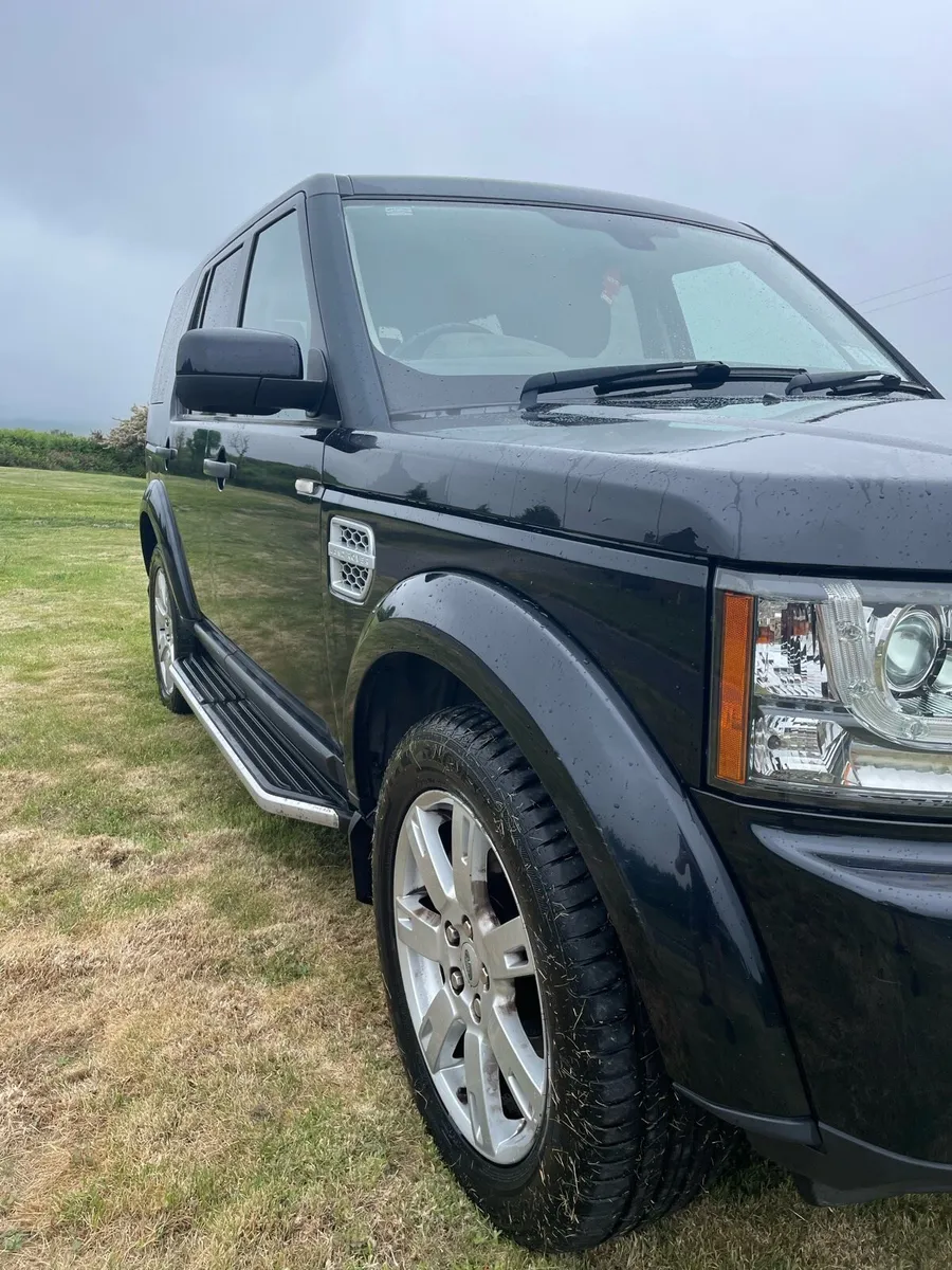 Land Rover Discovery 4 - Image 4