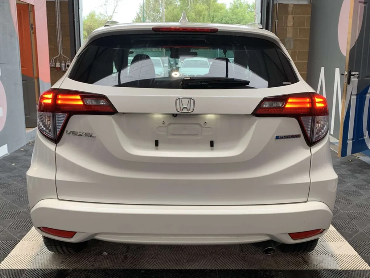 Honda Vezel Honda Vezel 1.5 Hybrid / Heated Leathe - Image 4