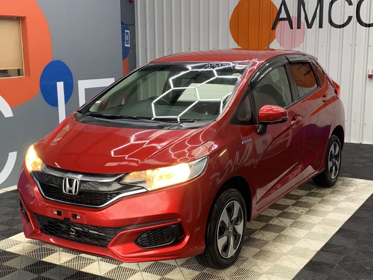 Honda Fit Honda Fit 1.5 Hybrid / Reverse Camera / - Image 2