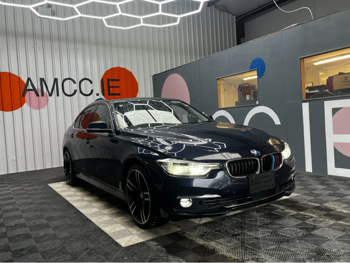 BMW 3-Series 330e LUXURY / 58k KMs / Heated Leathe - Image 1