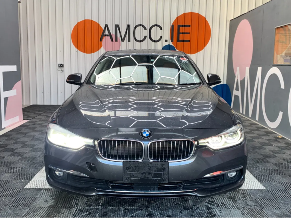 BMW 3-Series 320d LUXURY AUTOMATIC / 82k KMs / Hea - Image 2